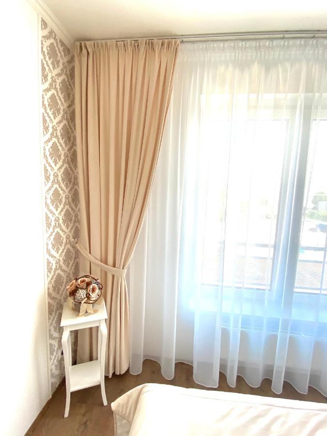 Die Oase - Luxurious Apartment Near The City Center With Free Parking Bratysława Zewnętrze zdjęcie