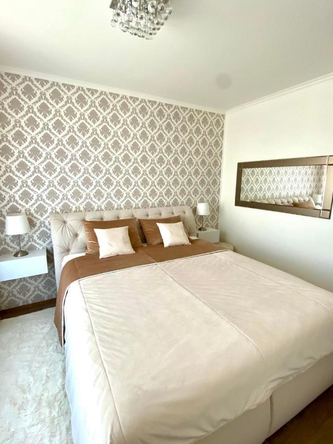 Die Oase - Luxurious Apartment Near The City Center With Free Parking Bratysława Zewnętrze zdjęcie
